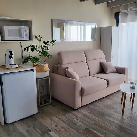 Avec Jacuzzi Jacuzzi A Partir Du Premier Avril * Тавель